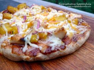 Hawaiian BBQ Chicken Pizza ~ Sumptuous Spoonfuls #pizza #recipe