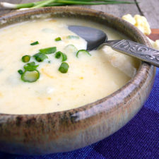 Creamy Cauli Potato Soup | Sumptuous Spoonfuls