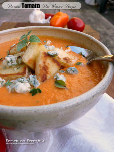 Roasted Tomato Red Pepper Bisque ~ Sumptuous Spoonfuls #tomato #redpepper #soup #recipe